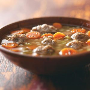 What are the ingredients in turkey soup recipes?