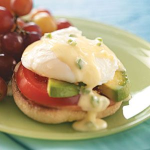 What are some recipes for eggs Benedict?