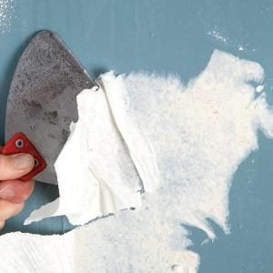 Painless Ways to Remove Wallpaper – How To Build It| How to Remove Wallpaper, Easily Remove Wallpaper, How to Easily Remove Wallpaper, DIY Home Projects, Home Projects, DIY Tips and Tricks, DIY Home Projects, Simple Projects for the Home