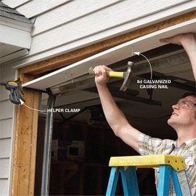 jeg er syg Uretfærdig Gavmild Fixing Garage Door Bottom Seal (DIY) | Family Handyman