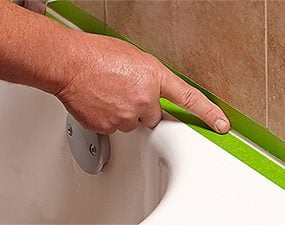 How To Caulk A Shower Or Bathtub The Family Handyman