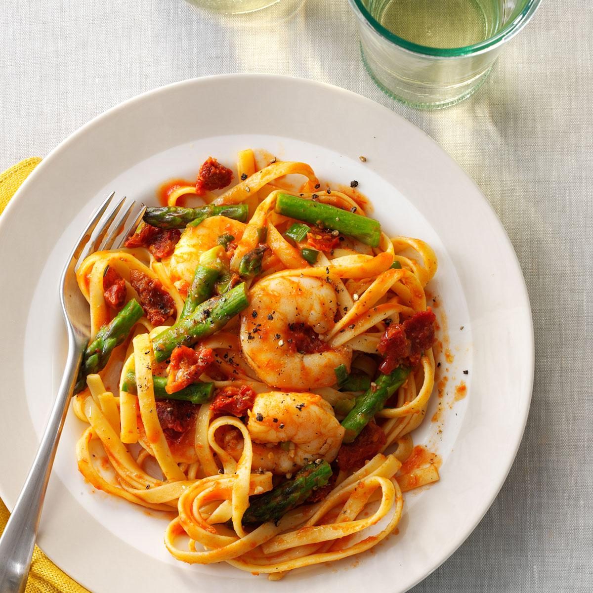 Mediterranean Shrimp 'n' Pasta Recipe | Taste of Home